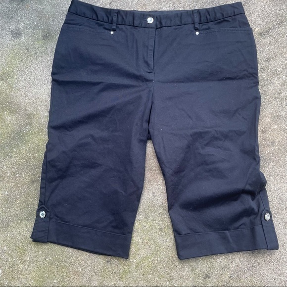Black Capris S1 - Picture 1 of 4